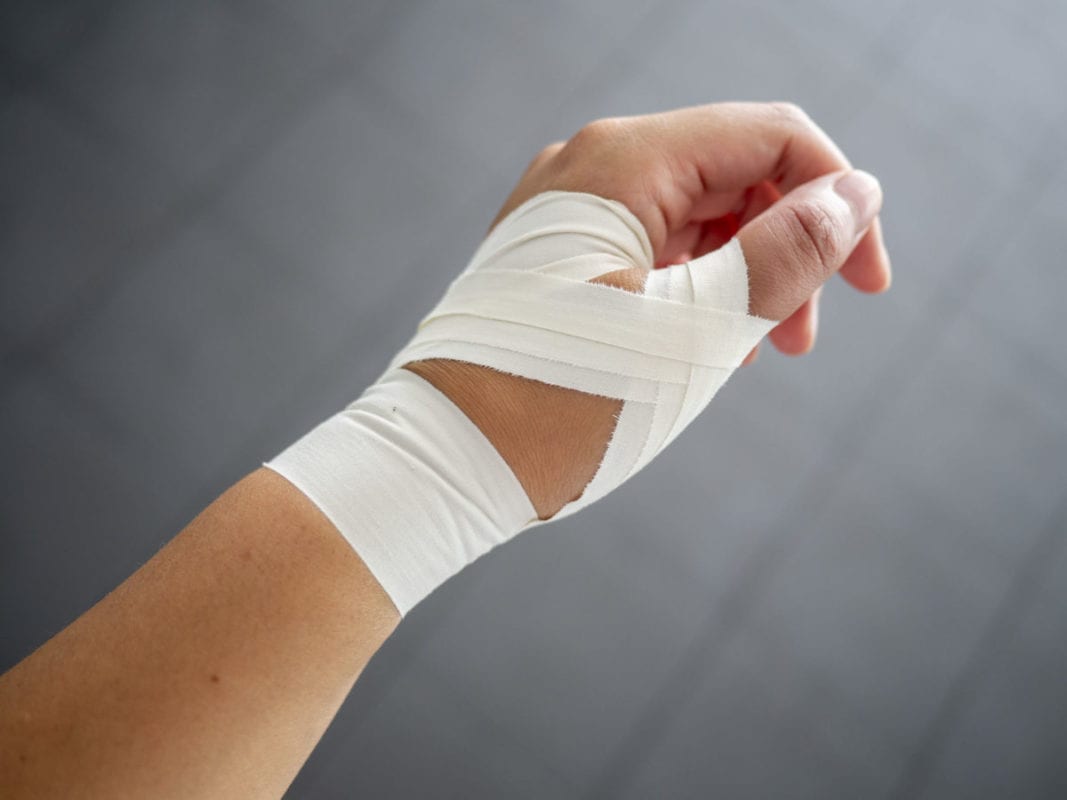 Cohesive Tape vs Athletic Tape: 5 Important Differences • DynaPro